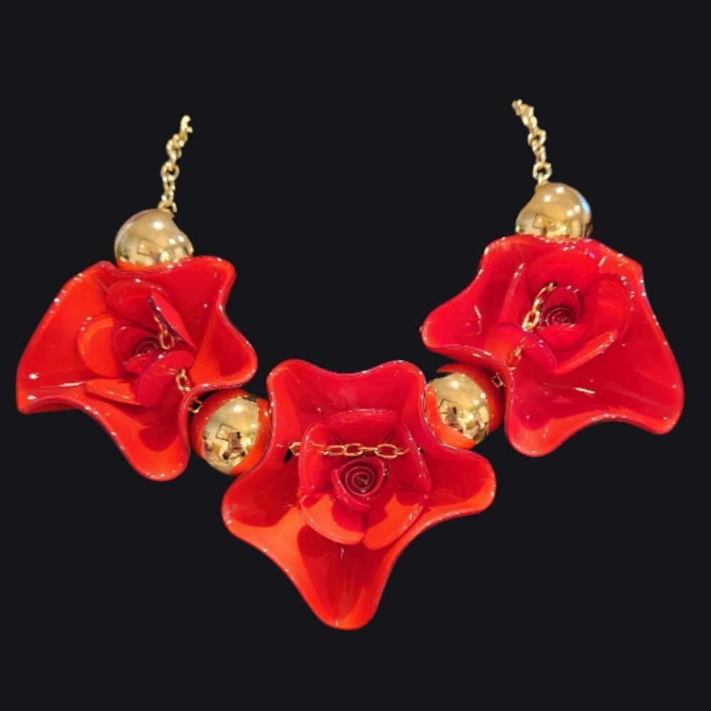 Vintage hugh red flowers w/gold balls statement bib Necklace